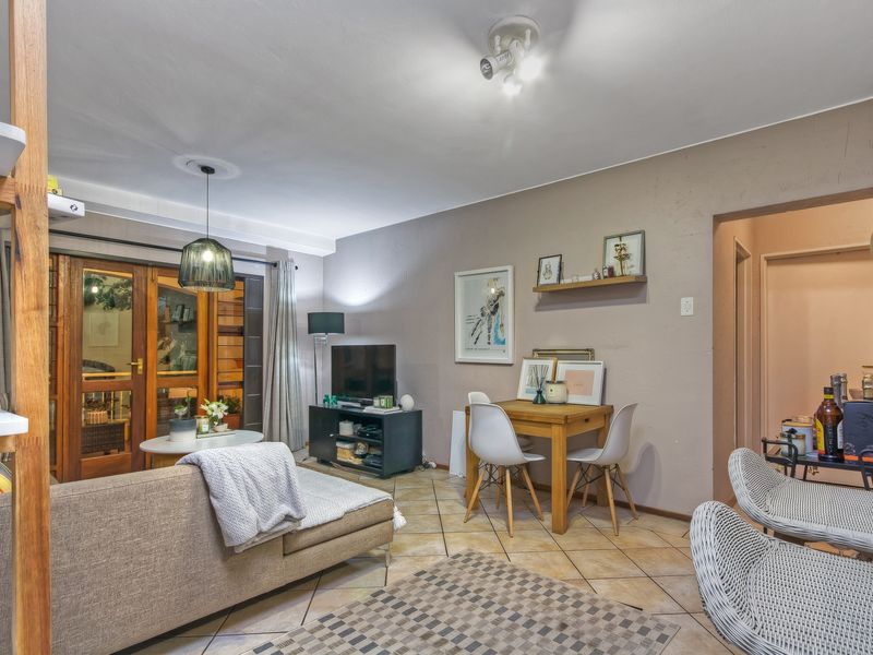 Stunning Two-Bedroom Unit for Sale. - Photo 4