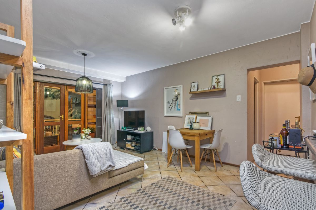 Stunning Two-Bedroom Unit for Sale. - Photo 4