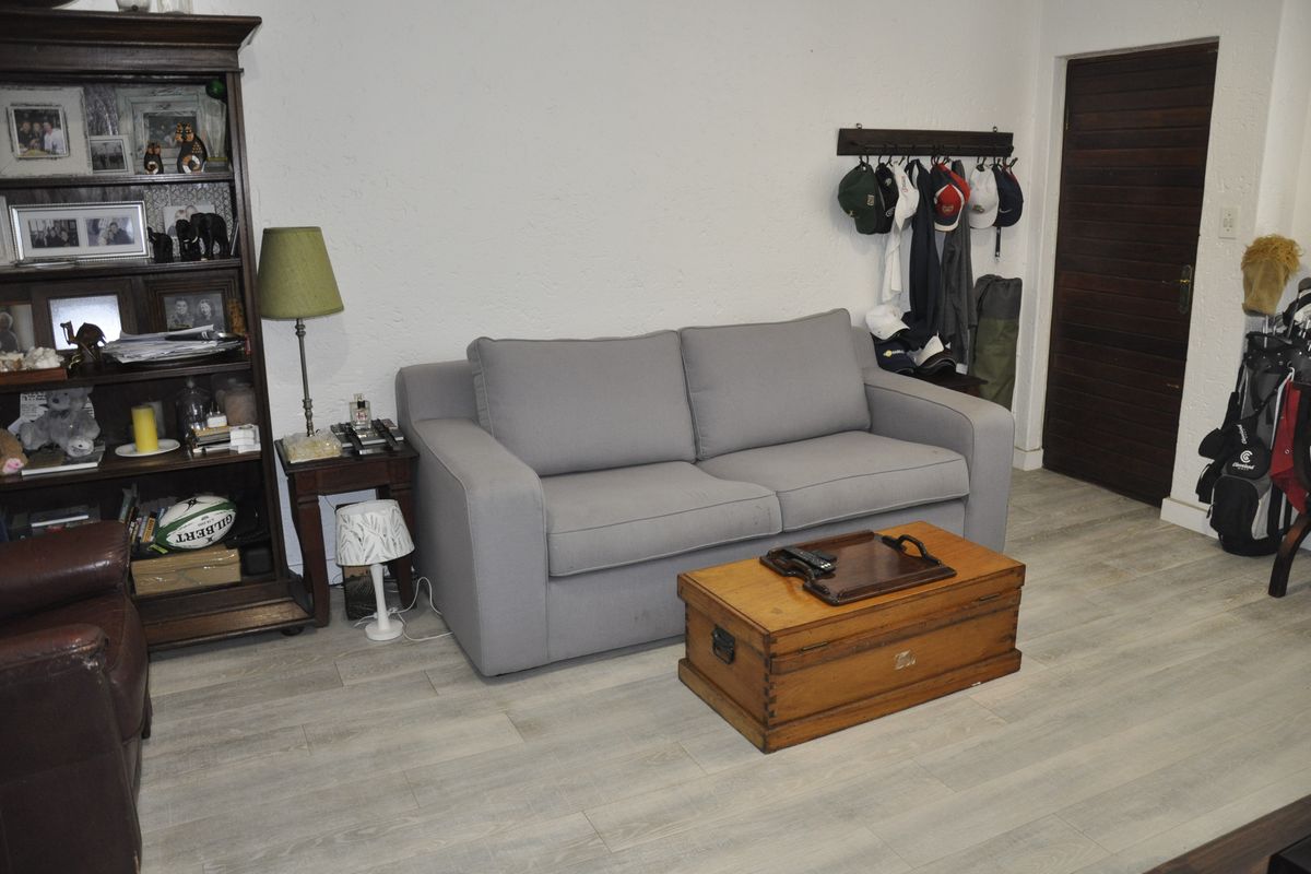 Chic Ground Floor Living in Prime Parktown Square - Photo 4