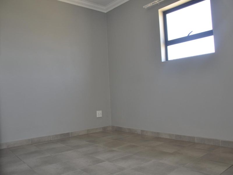 2-Bedroom Apartment for sale in the Heart of Noordwyk - Photo 8