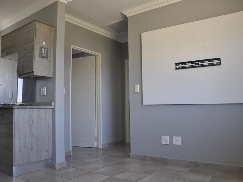 2-Bedroom Apartment for sale in the Heart of Noordwyk - Photo 6