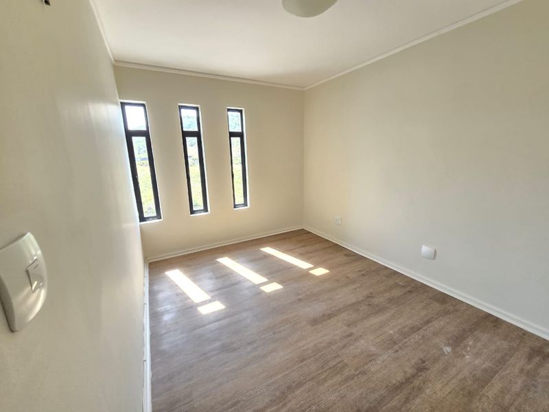 Two bedroom home - Photo 4