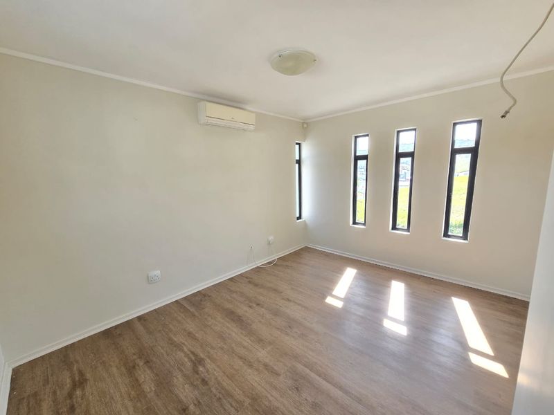 Two bedroom home - Photo 7