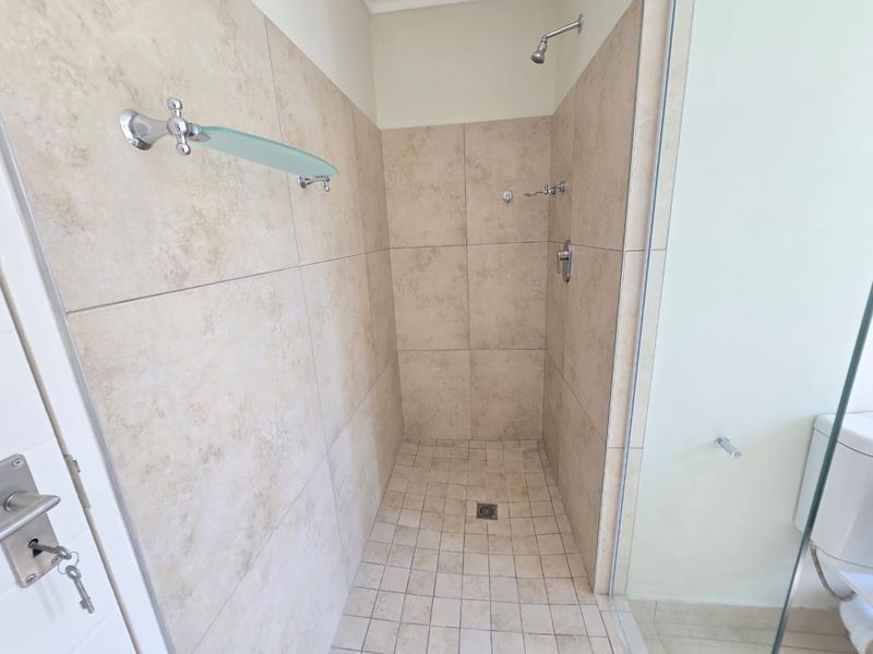 Two bedroom home - Photo 5