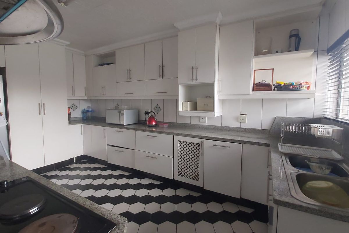 Prime Investment Opportunity In The Bluff! - Photo 5