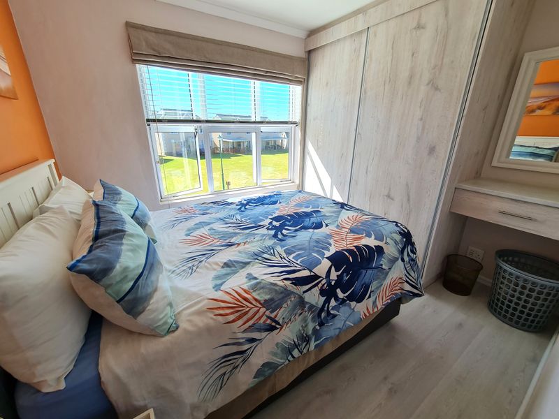 Three Bedroom Townhouse with Furniture in Marina Martinique, Jeffreys Bay - Photo 10