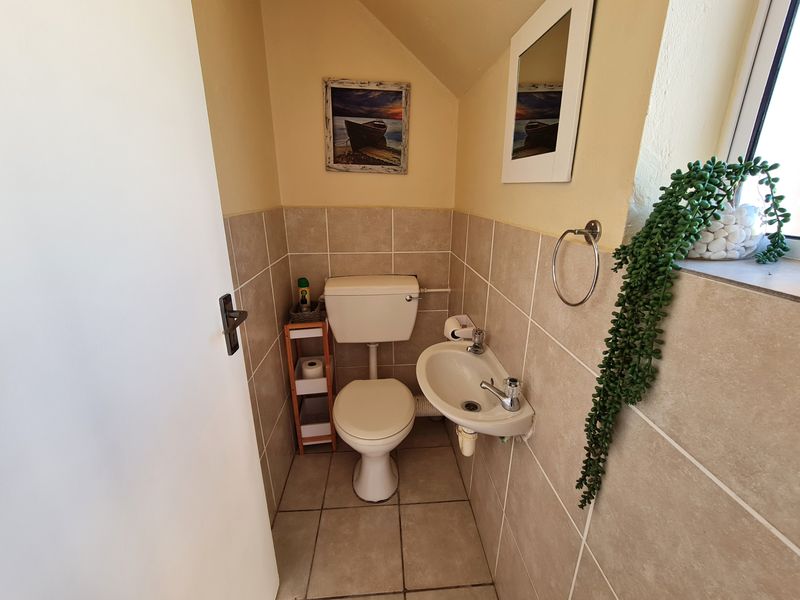 Three Bedroom Townhouse with Furniture in Marina Martinique, Jeffreys Bay - Photo 9