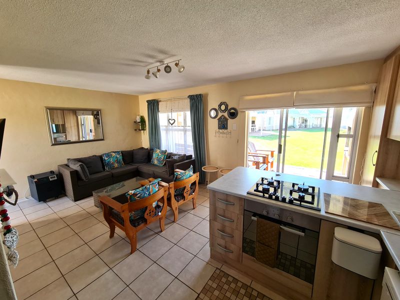 Three Bedroom Townhouse with Furniture in Marina Martinique, Jeffreys Bay - Photo 8