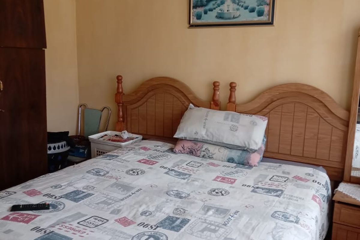 Sunny 4-bedroom Family House in quiet area - Photo 5