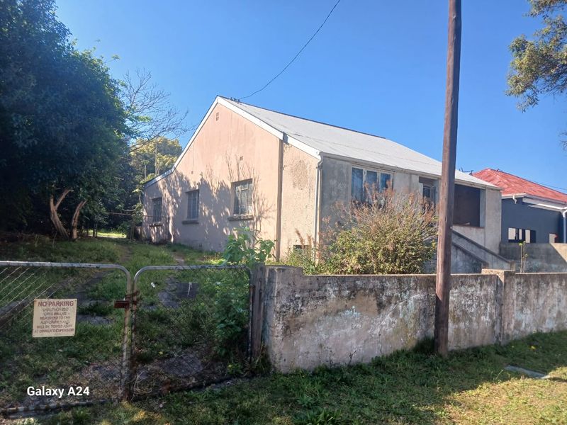 3 Bedroom Fixer-Upper - Photo 2