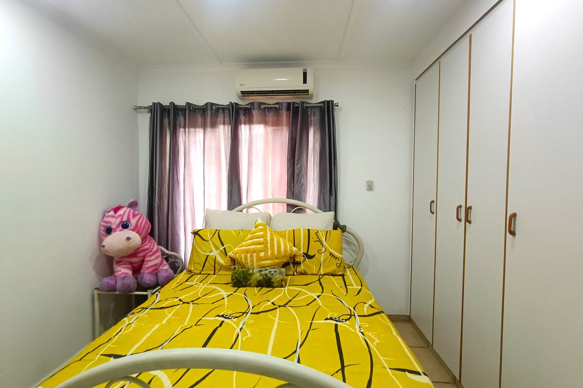 Modern Family Duet in Arboretum - Move-in Ready! - Photo 5