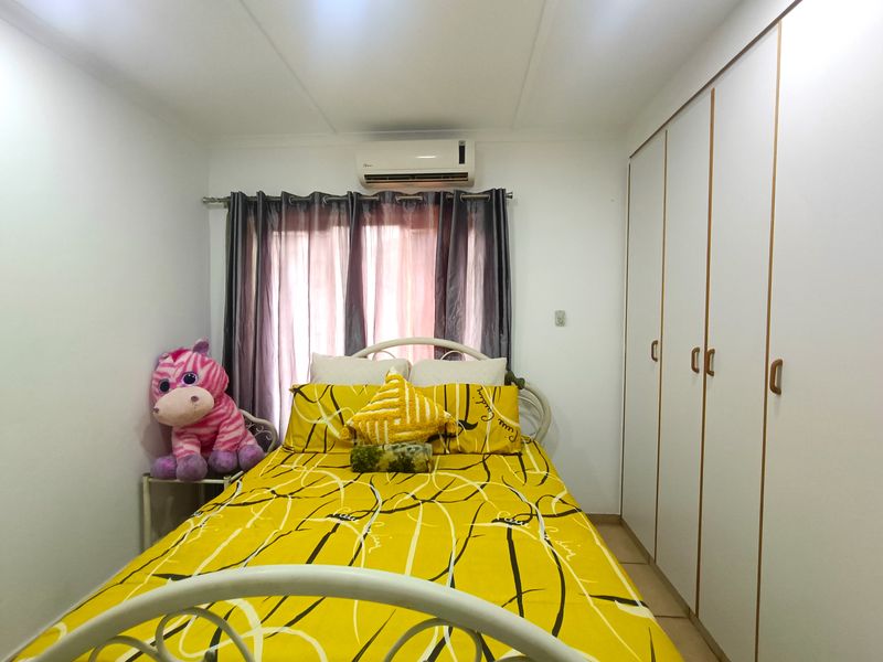 Modern Family Duet in Arboretum - Move-in Ready! - Photo 5