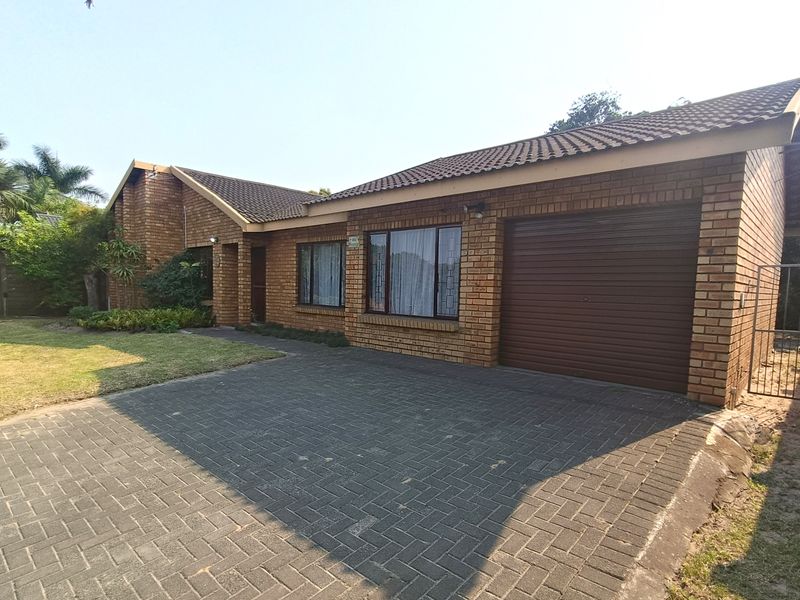 Modern Family Duet in Arboretum - Move-in Ready! - Photo 10