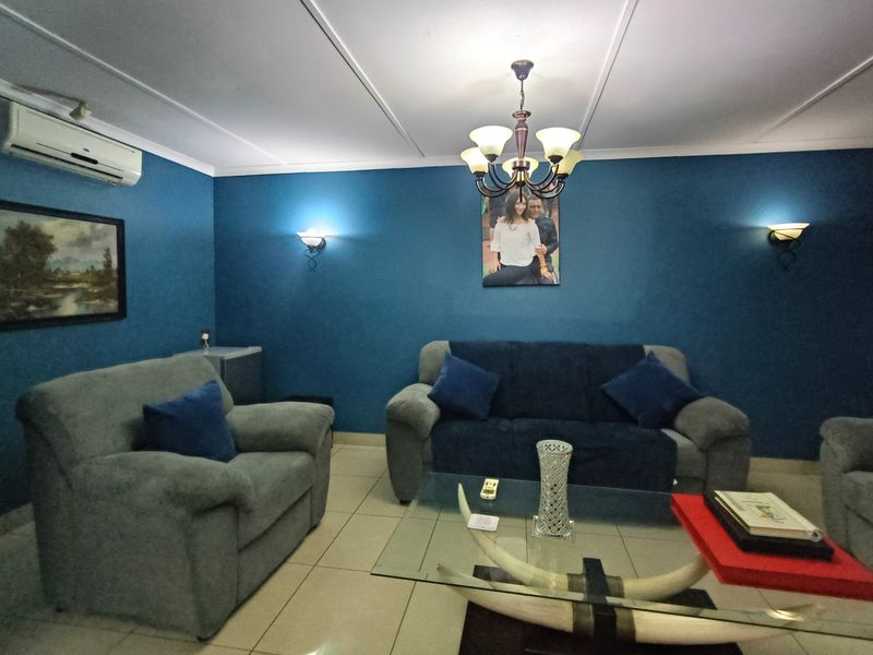 Modern Family Duet in Arboretum - Move-in Ready! - Photo 9