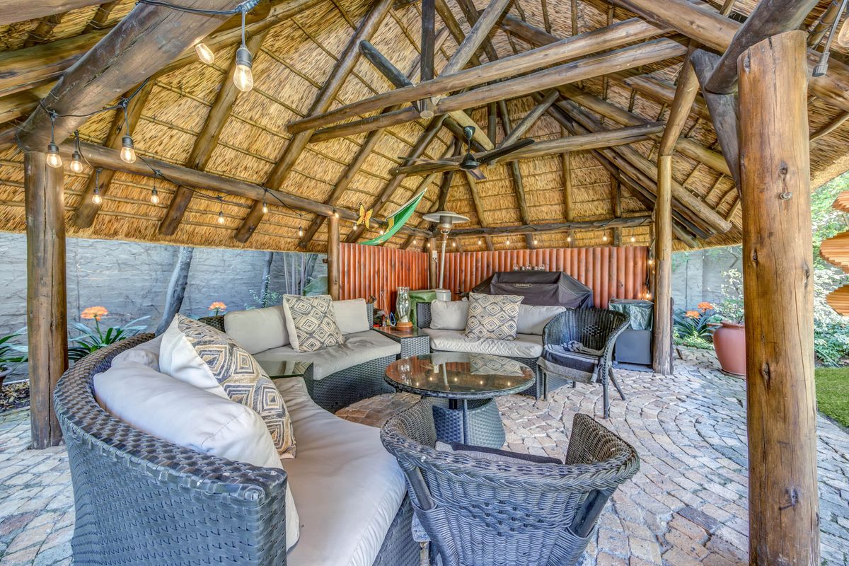 Serious seller! Versatile, thatch home with Income-Generating Flatlet in Prime Location - Photo 5