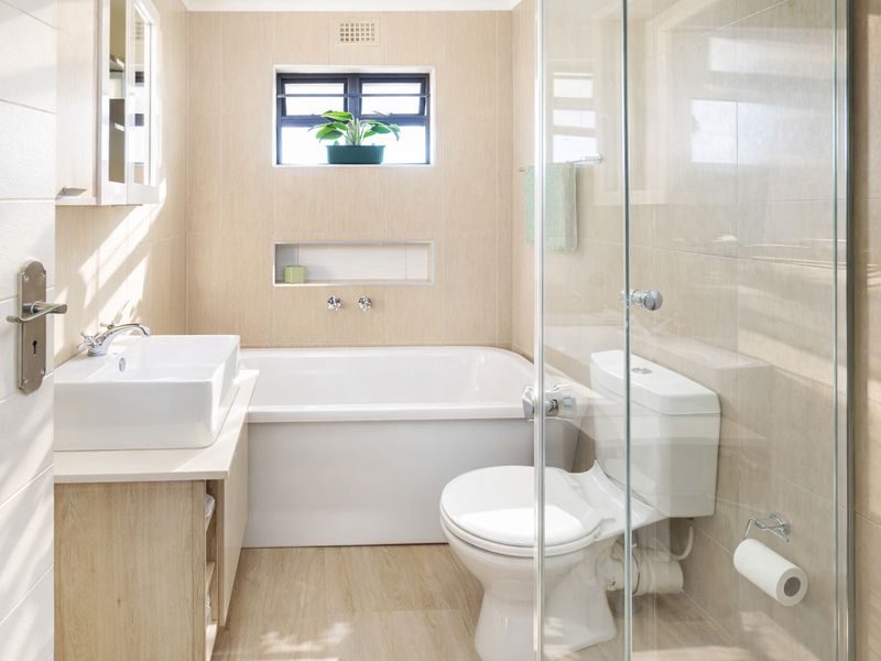 Clean, shining and bright and brand new!!! - Photo 4