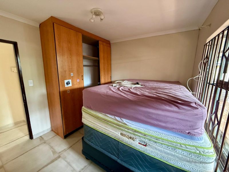 Modern 3-Bedroom Family Home in The Orchards, Pretoria - Photo 7