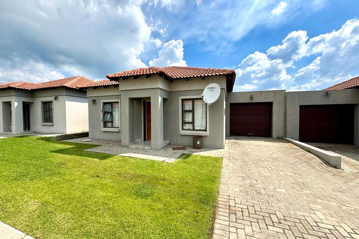 Move-In Ready Two-Bedroom Home with Contemporary Appeal - Photo 2