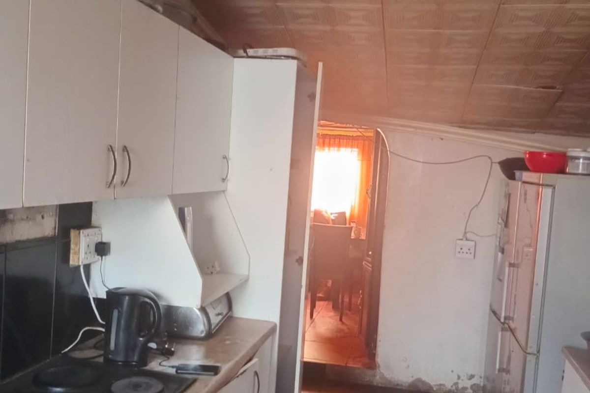 House For Sale In Mossel Bay - Photo 3