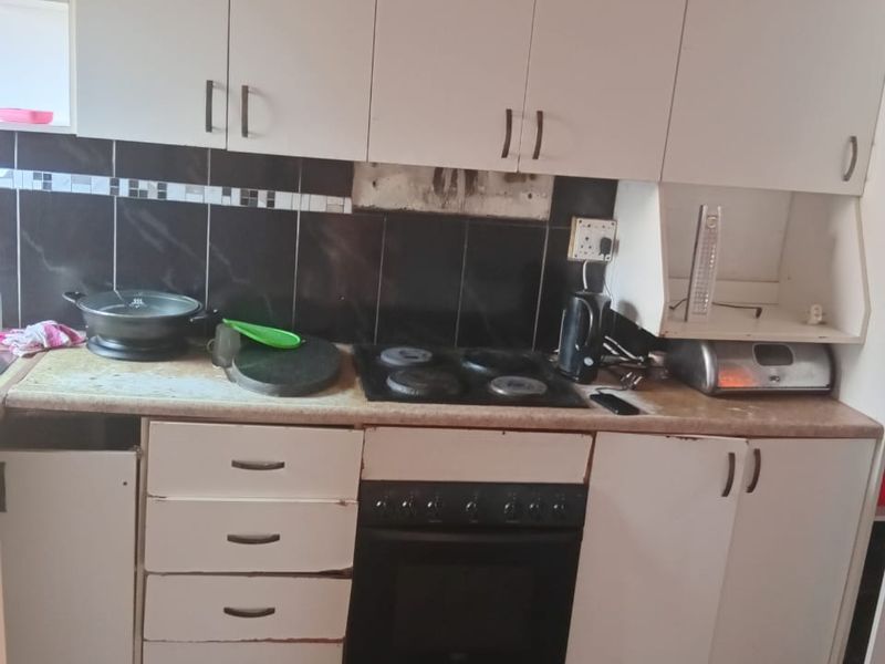 House For Sale In Mossel Bay - Photo 2