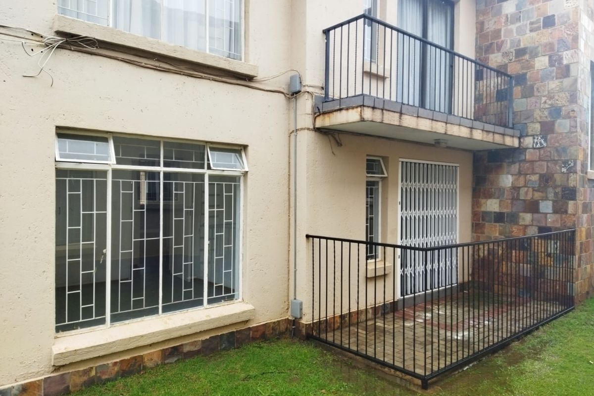2 Berom Aparment / Flat for Sale in Bailey Park Potchefstoom. - Photo 4