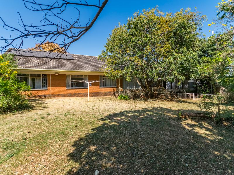 3 Bedroom home with Flat for sale in Lyttelton - Photo 1