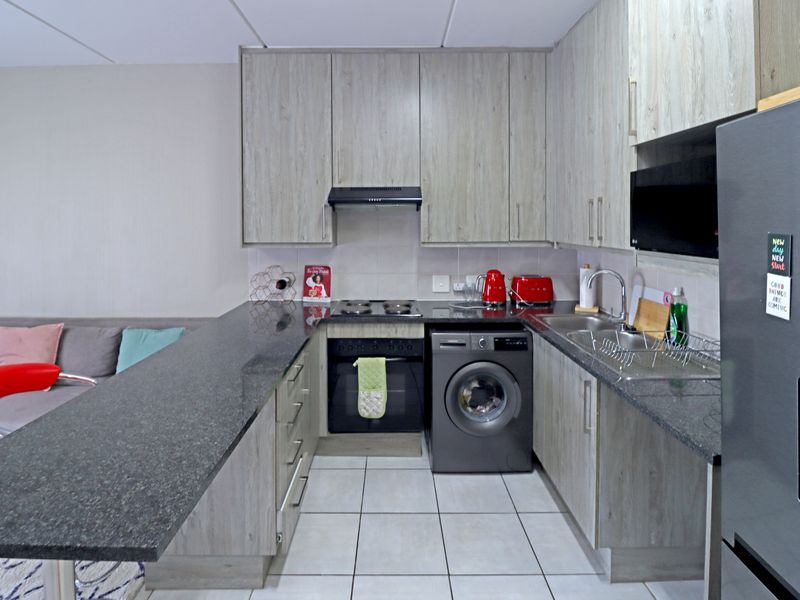 Prime Location in Grange Park, Barbeque Downs, Midrand - Photo 6