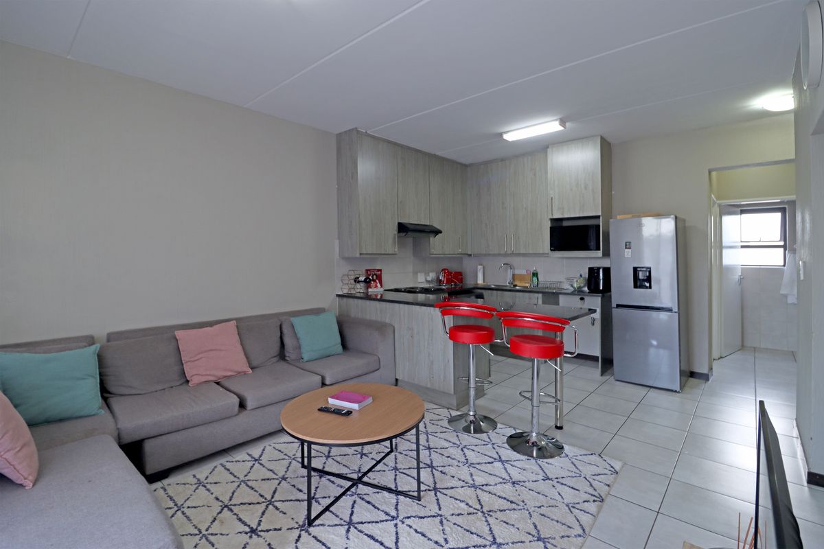 Prime Location in Grange Park, Barbeque Downs, Midrand - Photo 2