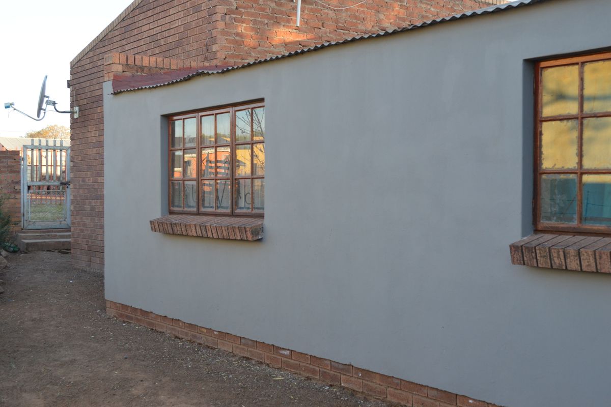 Your Family Home in  Mulungisi Queenstown - Photo 5