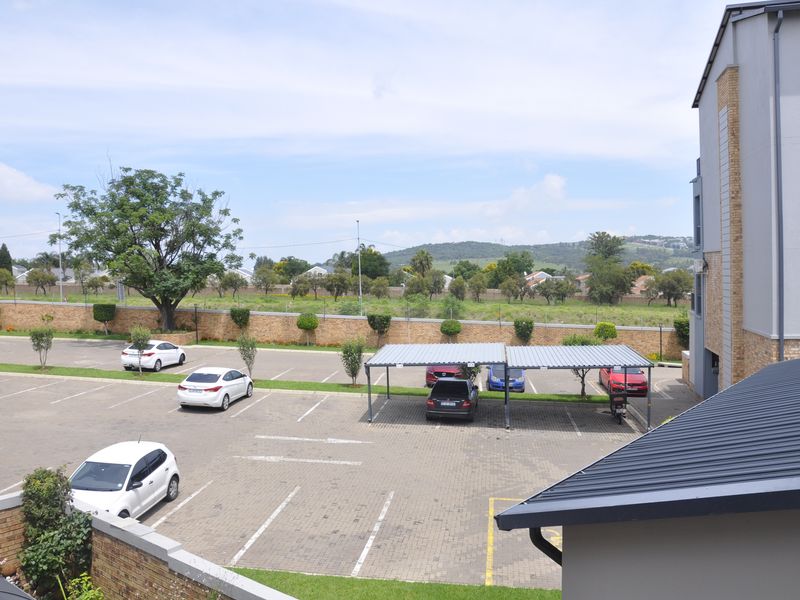 2 bedroom 2 bathroom First Floor Apartment in Barbeque Downs - Photo 10