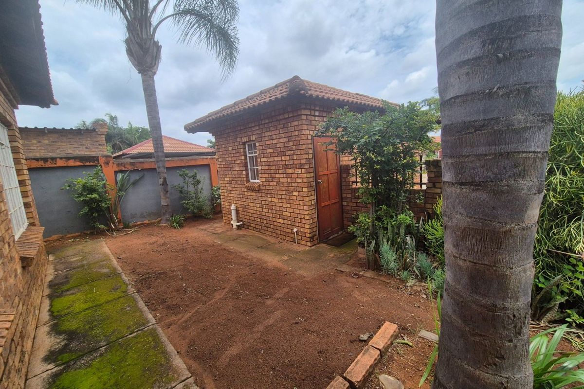 House For Sale In Akasia - Photo 3