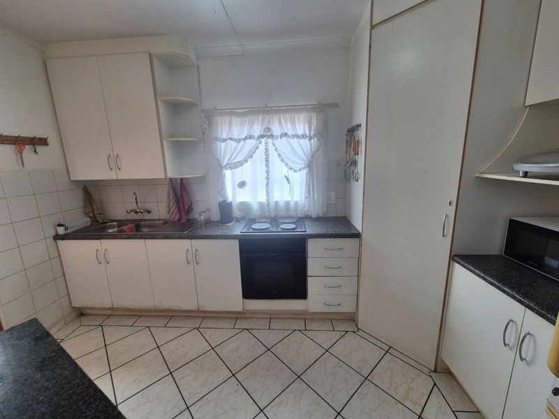 House For Sale In Akasia - Photo 10