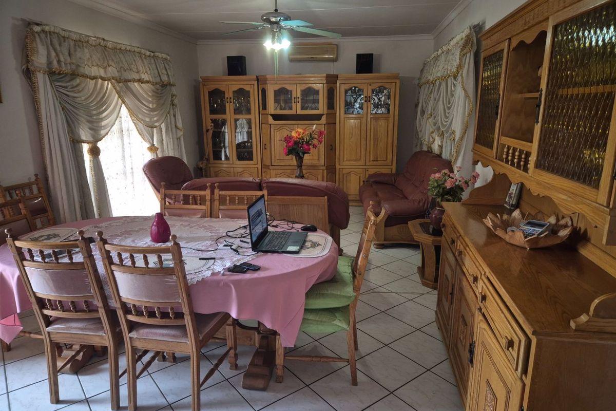 House For Sale In Akasia - Photo 4