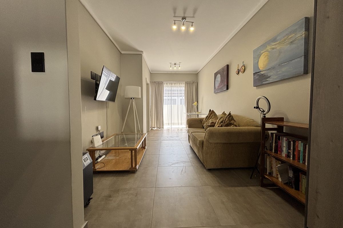 Modern 2-Bedroom Ground Floor Home in Secure Rynfield Complex - Photo 4