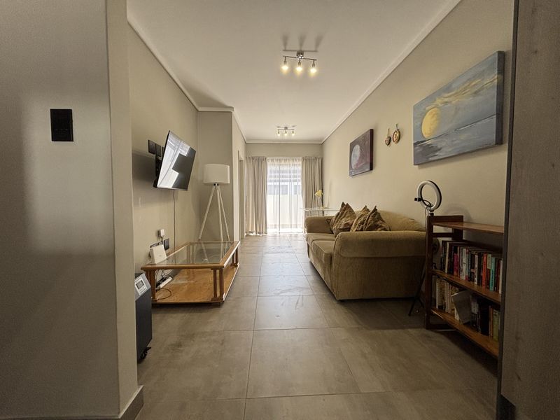 Modern 2-Bedroom Ground Floor Home in Secure Rynfield Complex - Photo 4