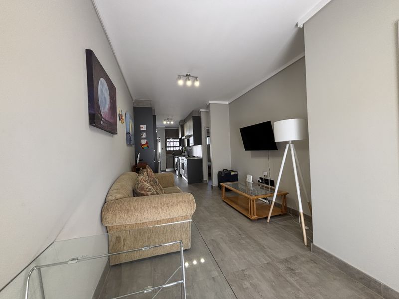 Modern 2-Bedroom Ground Floor Home in Secure Rynfield Complex - Photo 6