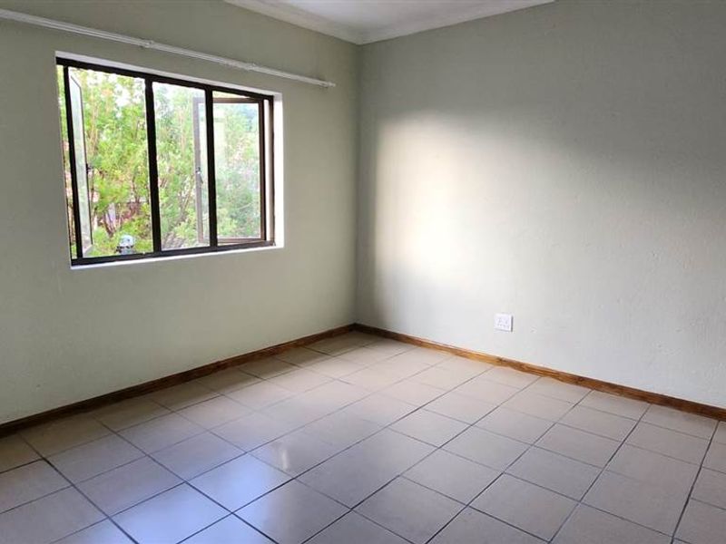 Charming 2-Bedroom Duplex — Ready to Become Your Home - Photo 9