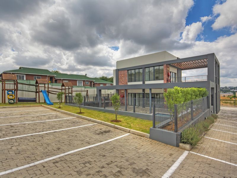 Exquisite Studio Apartment – Just 6km from Mall of Africa - Photo 10