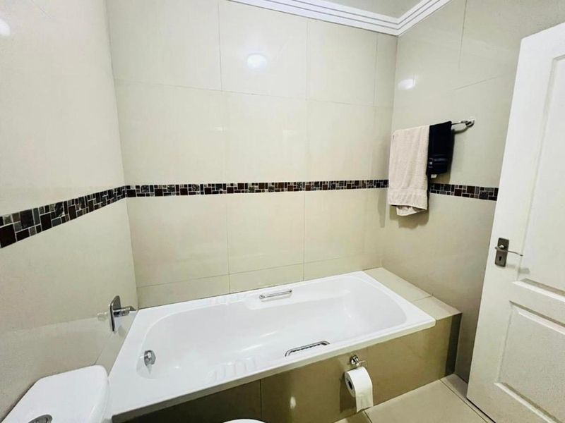 2-bedroom duplex in Mayberry Park, Alberton - Photo 9