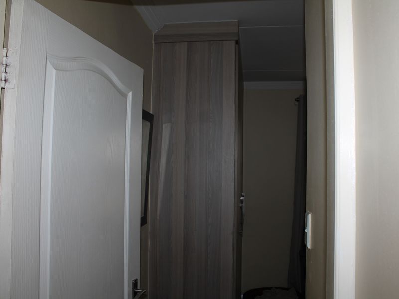 2-bedroom duplex in Mayberry Park, Alberton - Photo 8