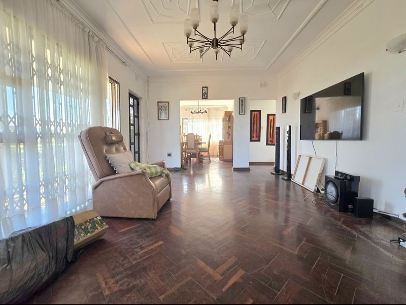 Your Family’s Forever Home Awaits – Spacious 4-Bedroom in Isipingo Hills! - Photo 9