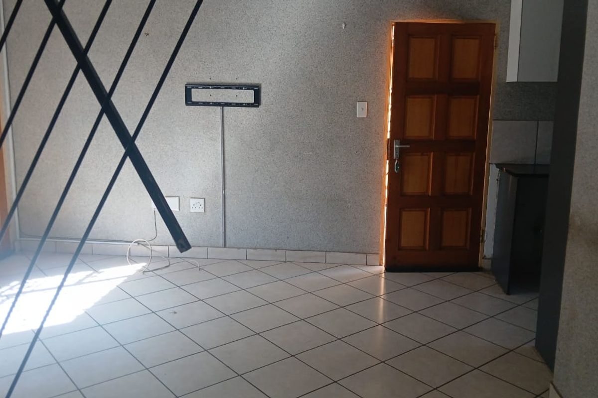 Stylish 3-Bedroom Duplex in Secure Lemonwood Estate – Modern Living at Its Best! - Photo 5