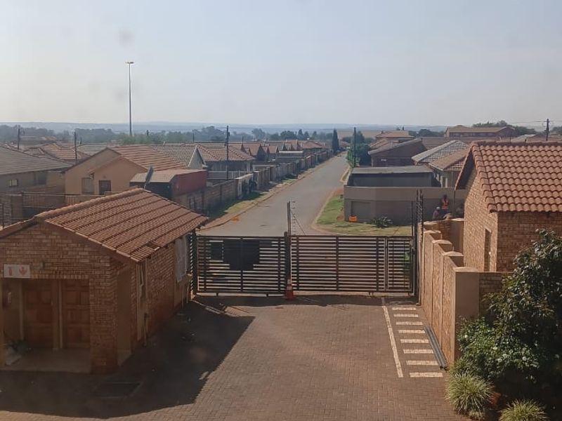 Stylish 3-Bedroom Duplex in Secure Lemonwood Estate – Modern Living at Its Best! - Photo 10