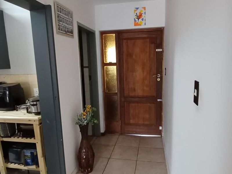 Spacious 3-Bedroom Duplex for Sale in Pretoria North - Photo 3