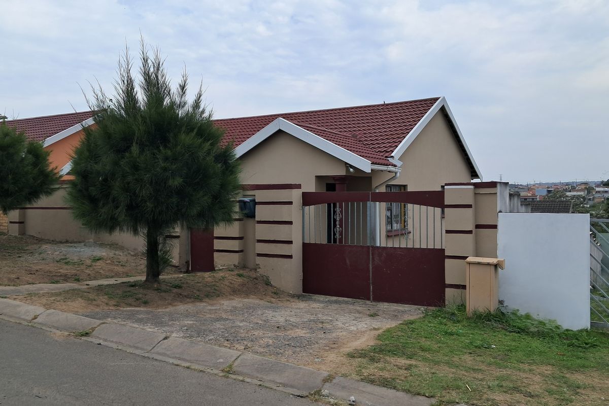Family Living in Haven Hills - Photo 2