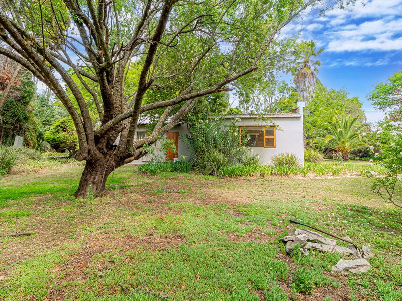 CLOSE TO MIDRAND VARSITY AND THE MOSQUE; - Photo 4