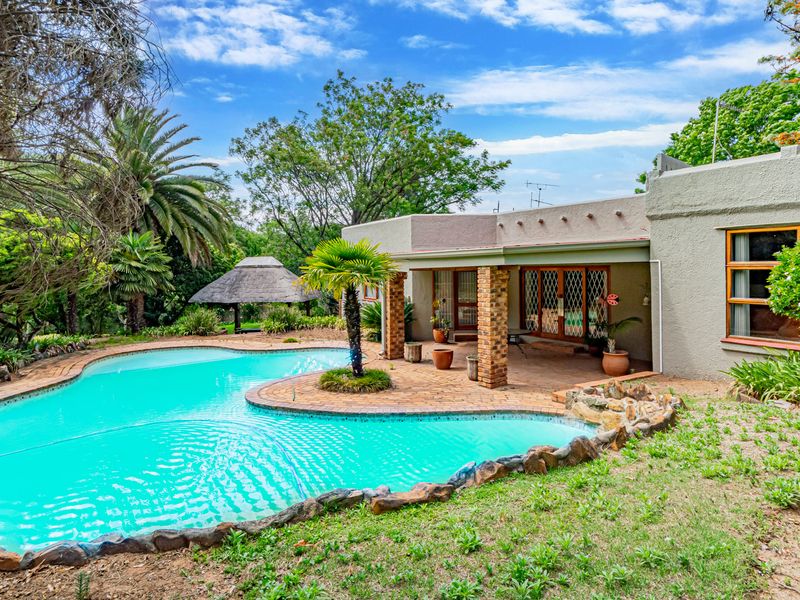 CLOSE TO MIDRAND VARSITY AND THE MOSQUE; - Photo 1
