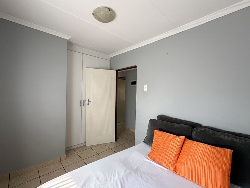 Charming And Neat 3 Bedroom Family Home For Sale At The Palms, Ncambedlana - Photo 7