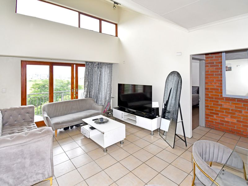 San Ridge Village, 2 Bed, 1 Bath, 1 Basement parking top floor unit. - Photo 7