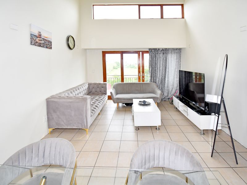 San Ridge Village, 2 Bed, 1 Bath, 1 Basement parking top floor unit. - Photo 3